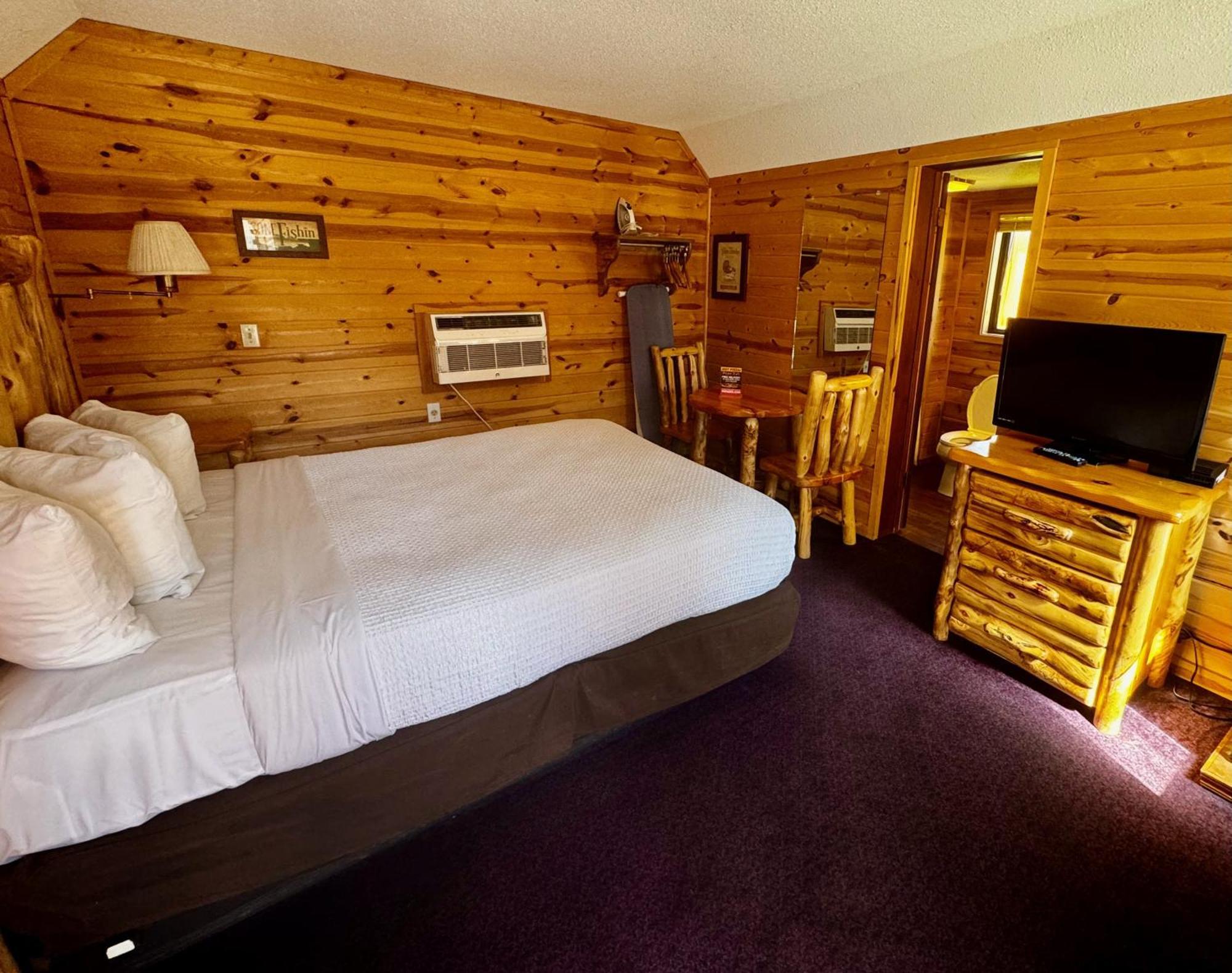 CABINS OF MACKINAW HOTEL 2⋆ ::: UNITED STATES ::: COMPARE HOTEL RATES